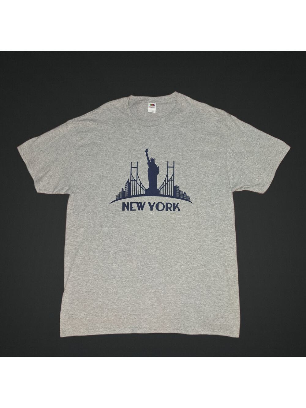 Mens Large Grey with Navy Blue Graphics "New York" Souvenir T-Shirt